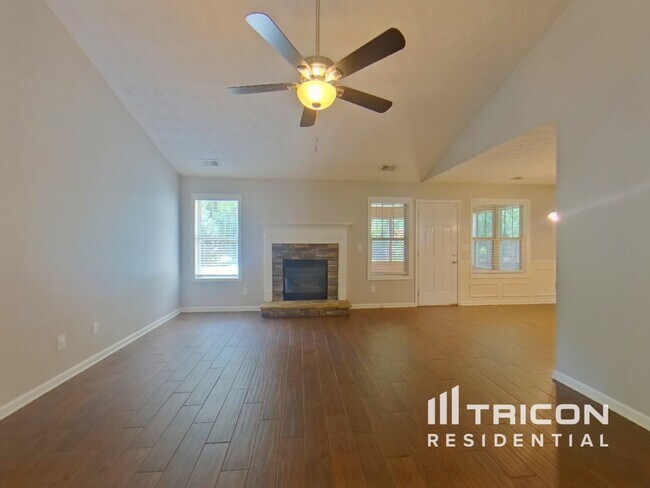 Building Photo - 1011 Buckeye Ln