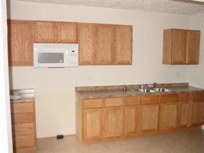  - 214 Howland St