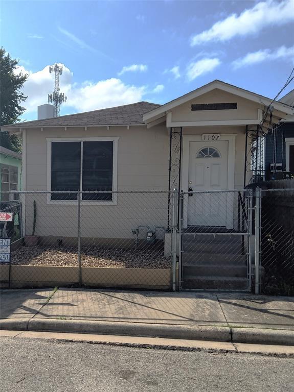Foto principal - 1107 Edwards St