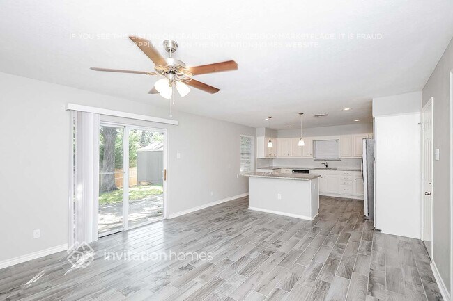 Building Photo - 8514 Sweetwater Dr