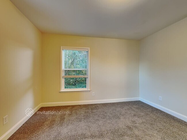 Building Photo - 14852 Havasu St