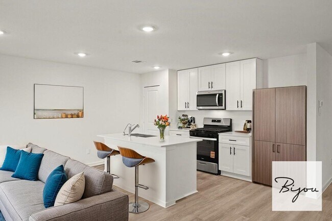 Foto del edificio - 3072 Nori Shores Dr