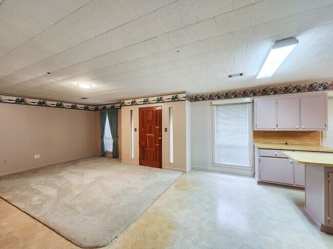 Foto del edificio - 1402 Loberg Ln