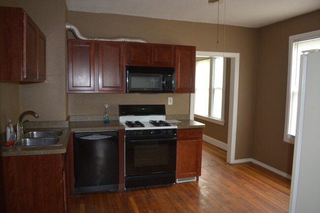 Cocina - 1623 Dudley Ave