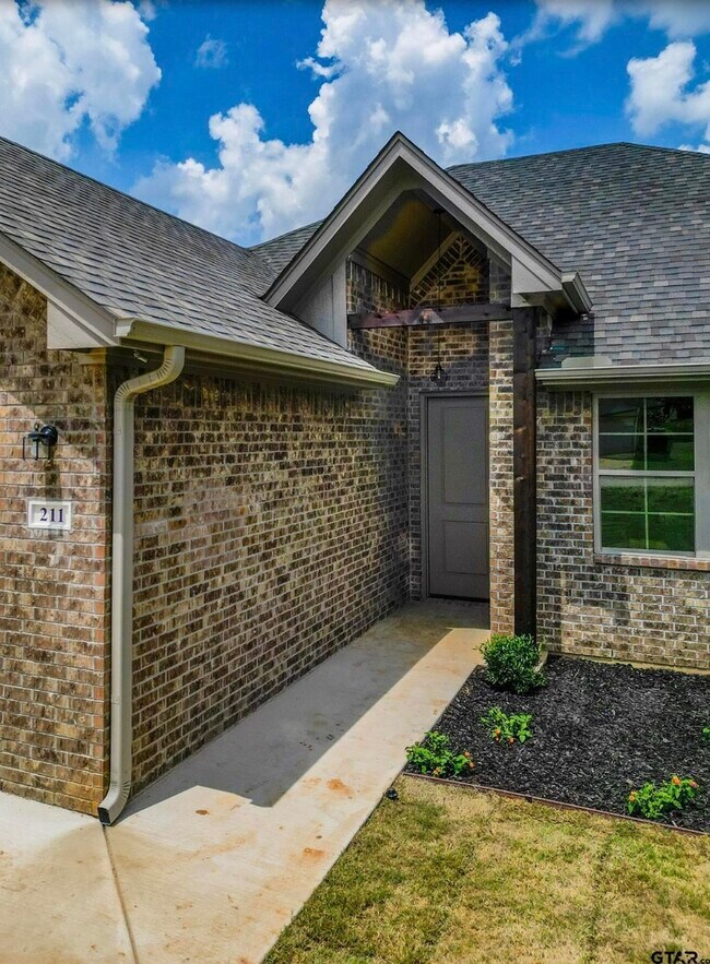 211 S Loveless St, Bullard, TX 75757 House Rental in Bullard, TX
