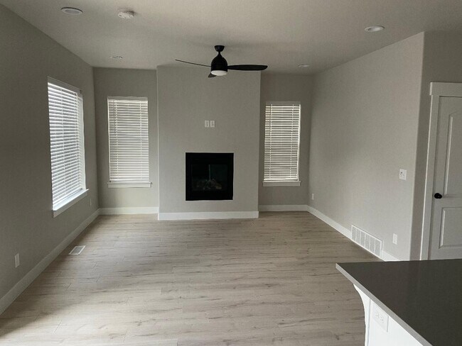 Foto del edificio - 3760 W Big Horn Dr