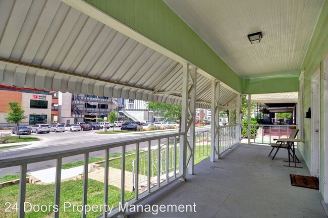 Building Photo - 1 br, 1 bath House - 1213 Hurley Ave S