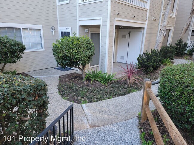 Building Photo - 1 br, 1 bath House - 7620 Hollister Ave # 110