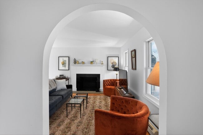 Foto del edificio - 12 Taghkanic Churchtown Rd