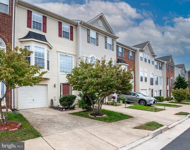 Building Photo - 14201 Hunters Run Way
