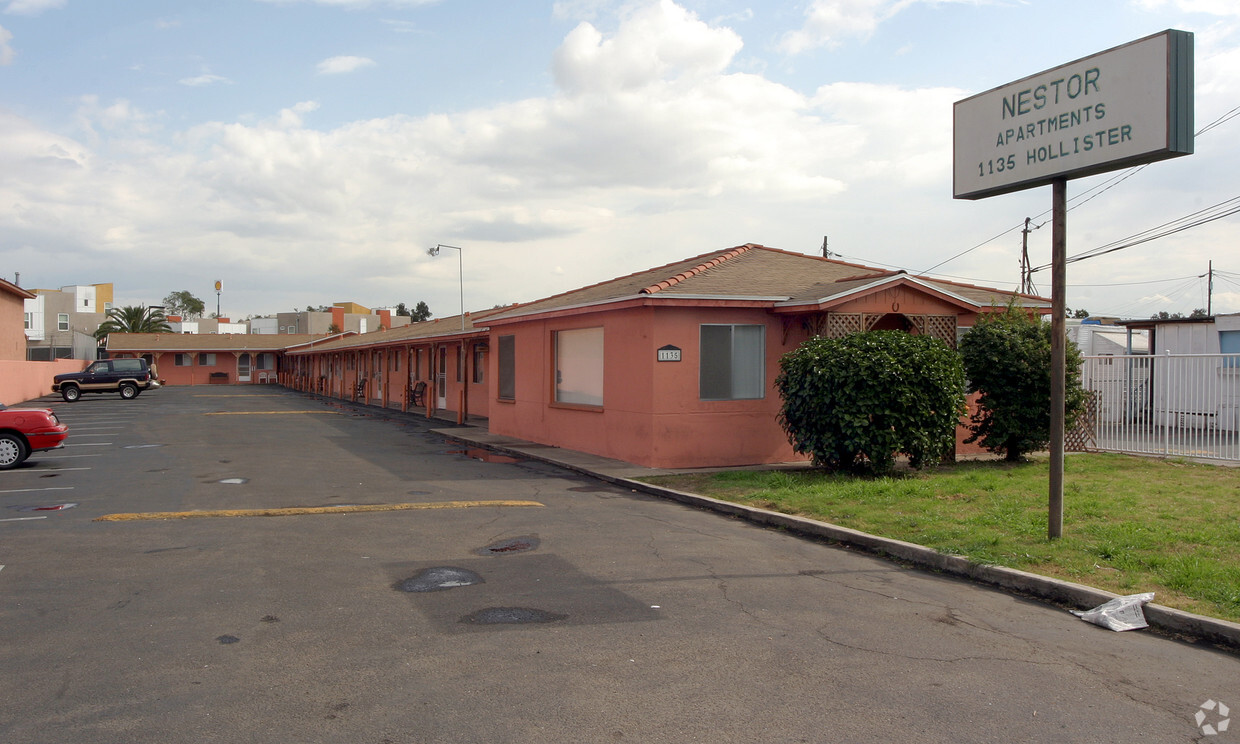 Building Photo - 1135 Hollister St