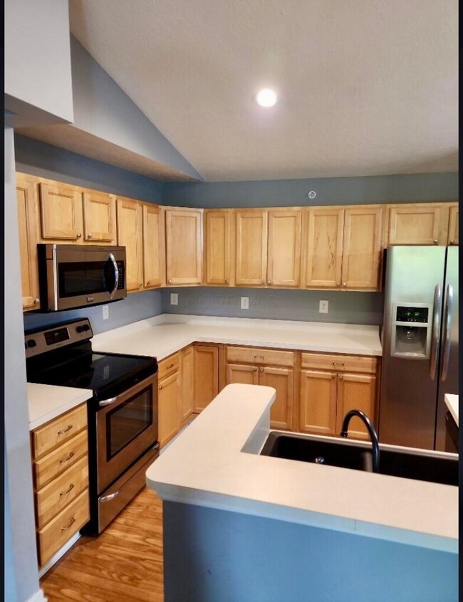 Building Photo - 6553 Dorothy's Creek