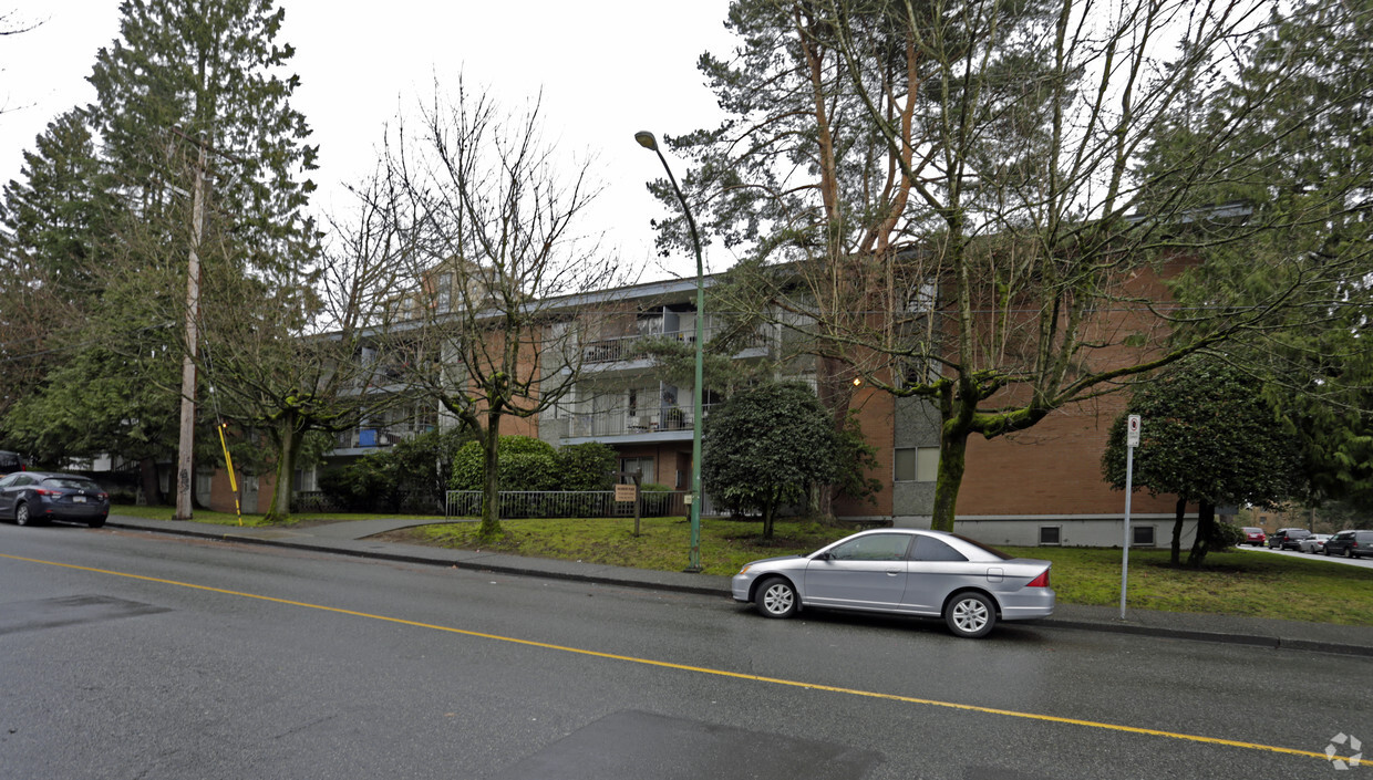 Building Photo - Salisbury Place