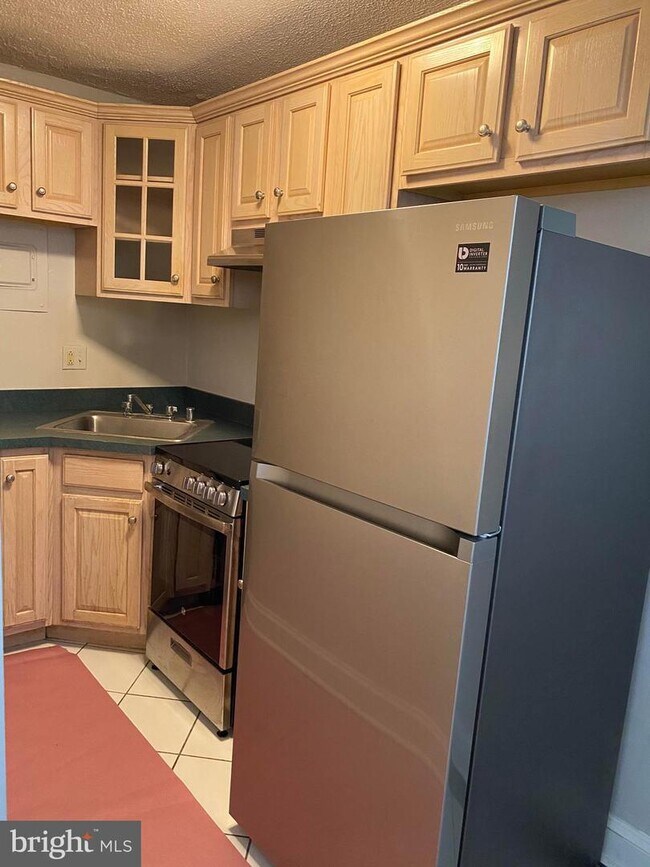 Foto del edificio - 1820 Swann St NW