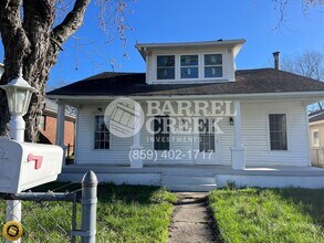 Building Photo - 125 Devonia Ave