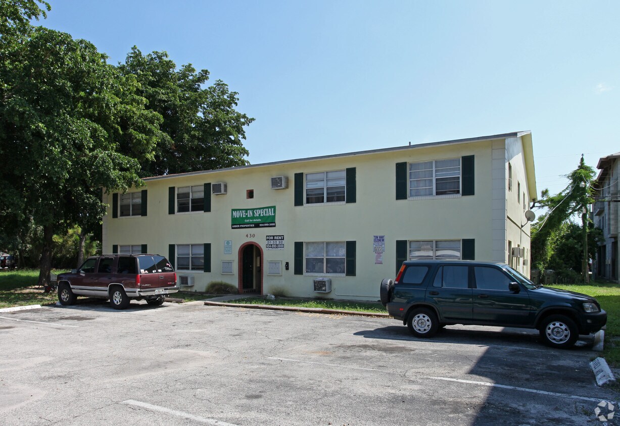 Primary Photo - 430 NW 41st St