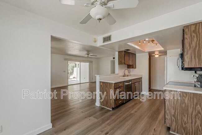 Foto del edificio - 635 E Boca Raton Rd