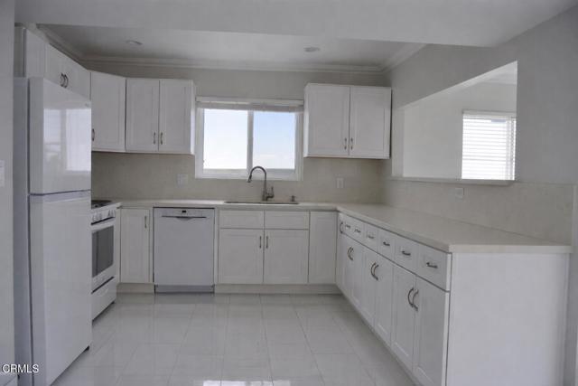 Foto del edificio - 3309 Hilltop Dr