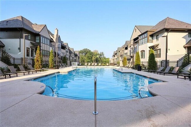 Building Photo - 6613 Encore Blvd