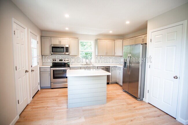 Foto del edificio - 607 Hillview Rd