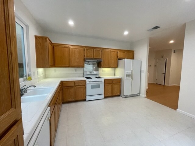 Building Photo - 2213 Kingfisher Ct