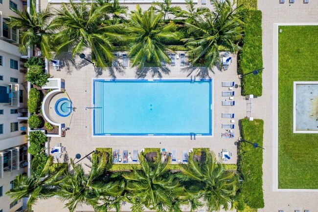 Foto del edificio - 610 Clematis St