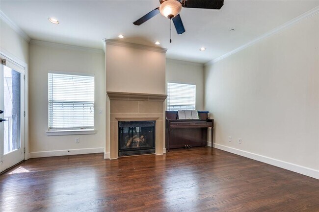 Foto del edificio - 4108 Emerson Ave