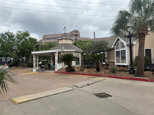 Building Photo - 2300 Old Spanish Trl