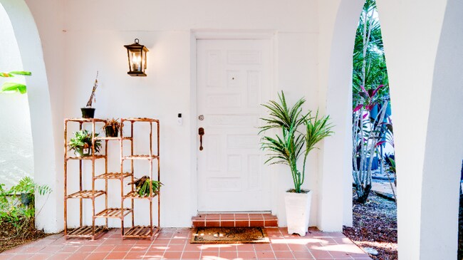 Foto del edificio - 33 SW 18th Terrace