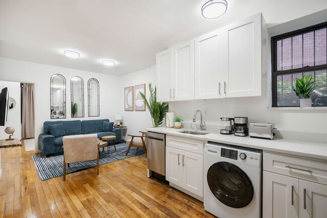 Foto del edificio - 320 E 109th St