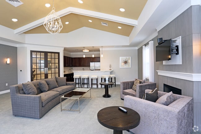 Casa club - Jacksonville Station