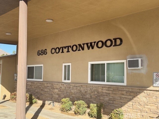 Foto del edificio - 686 E Cottonwood Rd