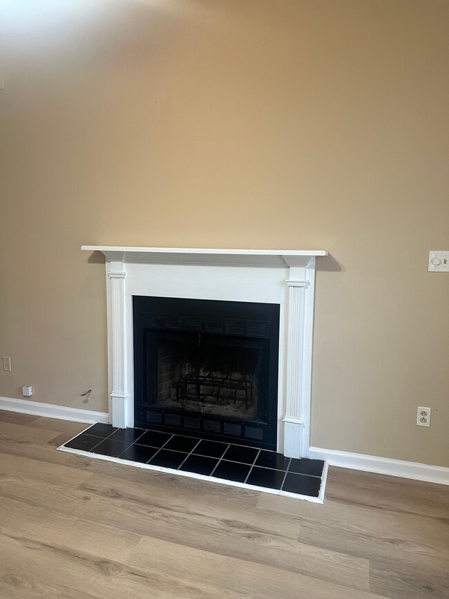 Building Photo - 8034 S Bay Ct