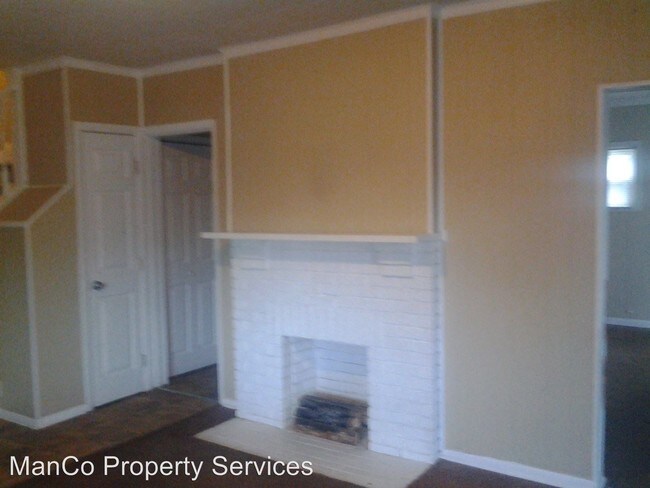 Building Photo - 1308 Huffman Ave