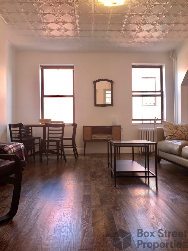 Primary Photo - 130 Franklin St