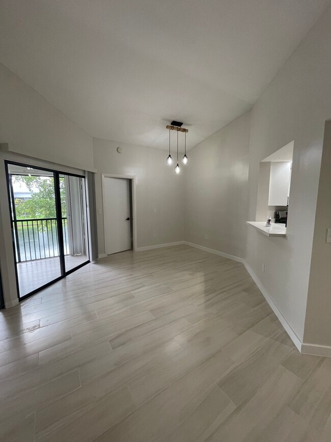Dining room - 1031 Adams Ave