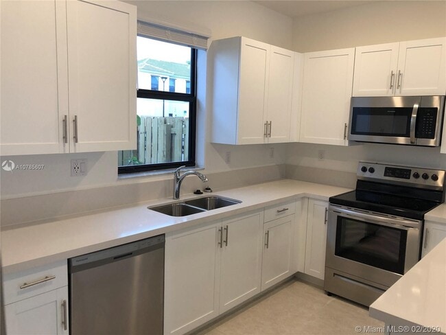 Building Photo - 1623 SW 29th St