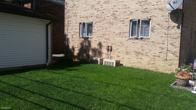 Building Photo - 20952 Trebec Ave