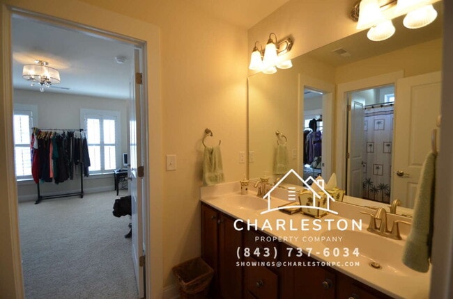 Building Photo - 1811 Luna Ct
