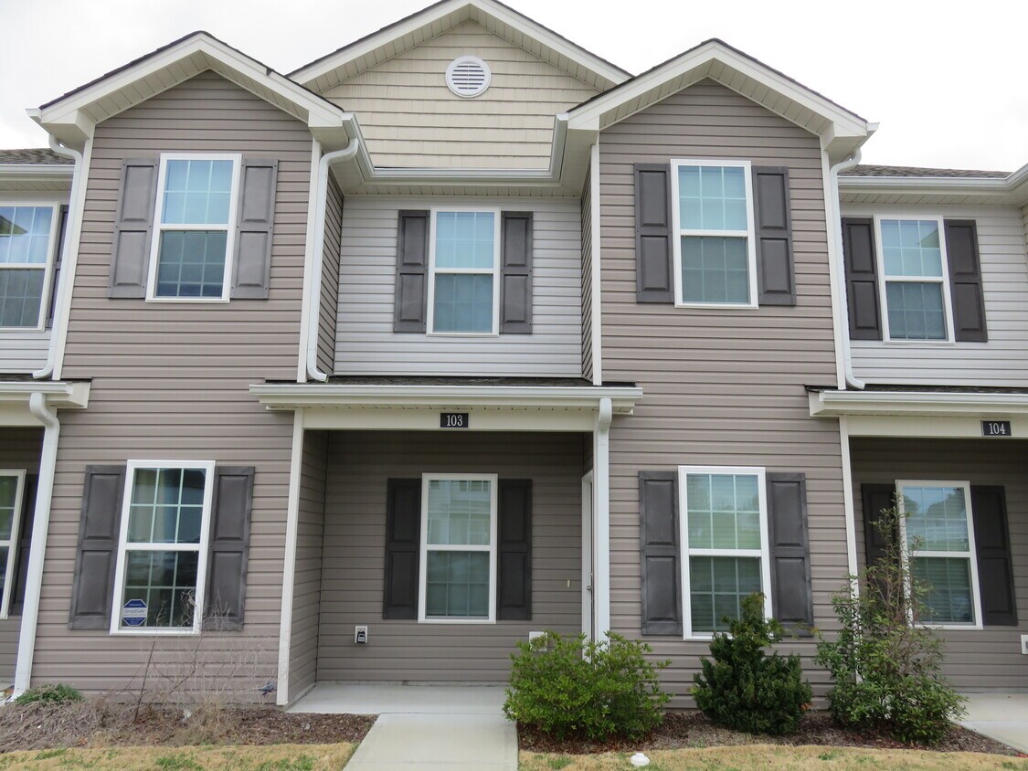 Primary Photo - 103 Winston Way