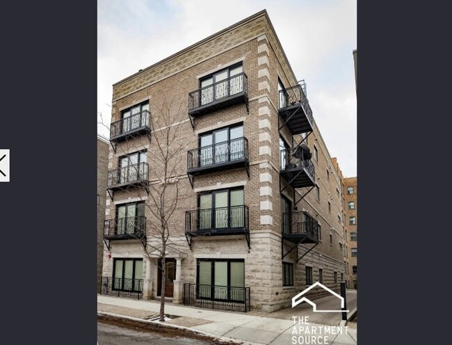 Photo - 670 N Peoria St Apartment
