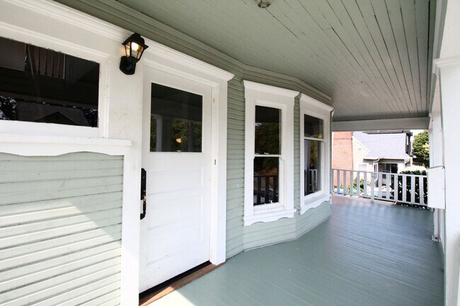 Foto del edificio - ALBERTA ARTS CHARMER