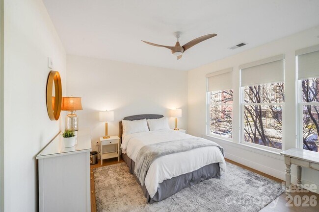 Building Photo - 3000 South Blvd