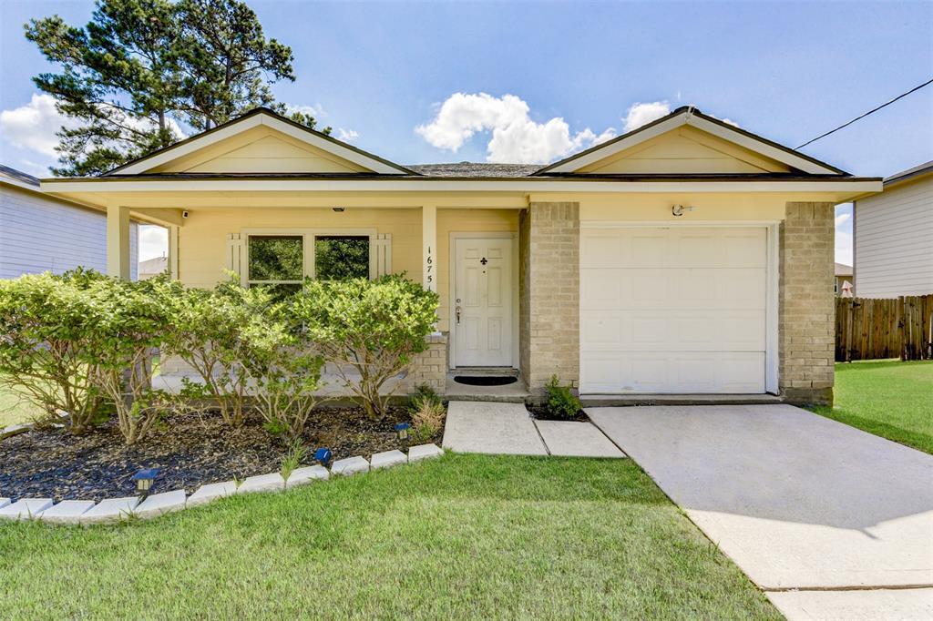 Primary Photo - 16751 Fallen Timbers Dr