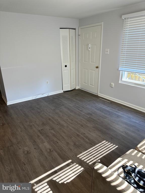 Foto principal - 7017 Albany Ave