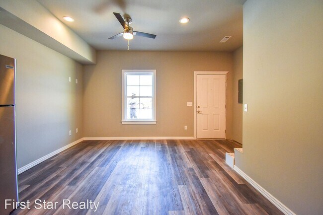 Building Photo - 126 S Pleasant St