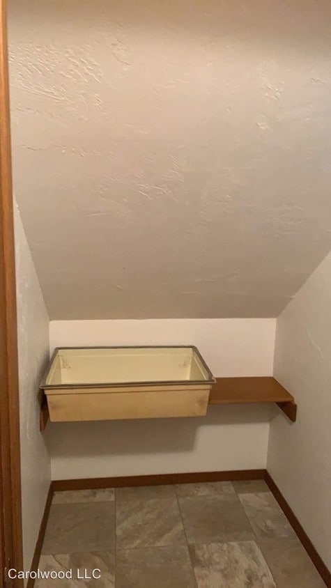 Primary Photo - 465 Pilgrim Way