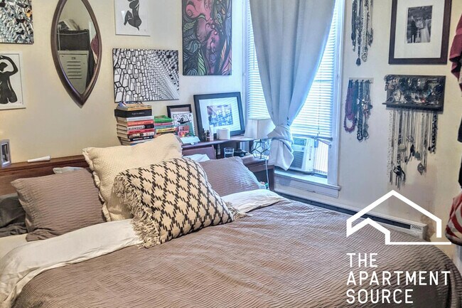 Building Photo - 945 Judson Ave