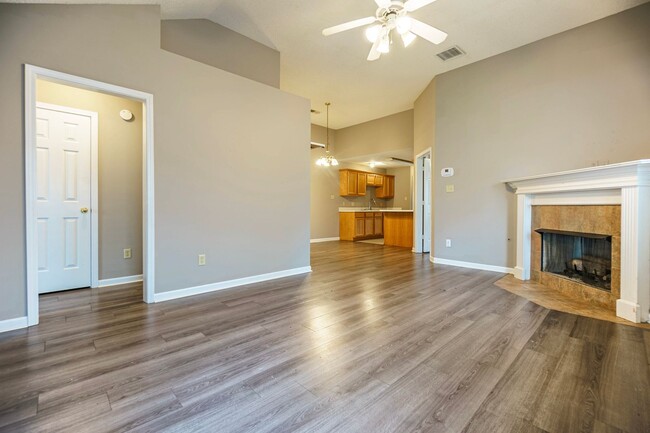 Foto del edificio - COMING SOON!!6995 S Estacada Way Cordova, ...