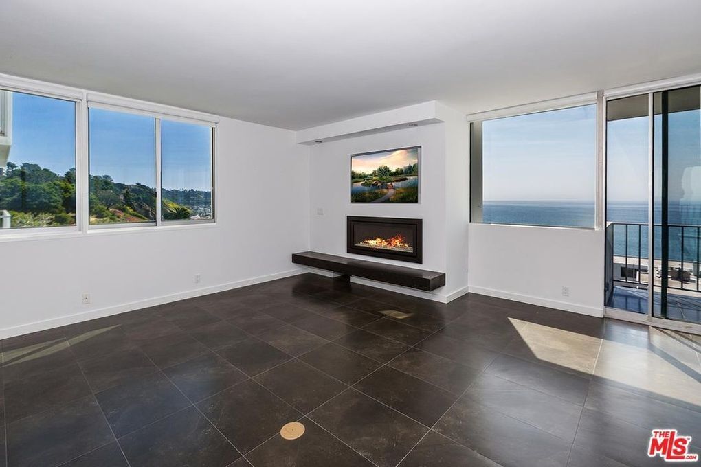 Primary Photo - 17350 Sunset Blvd
